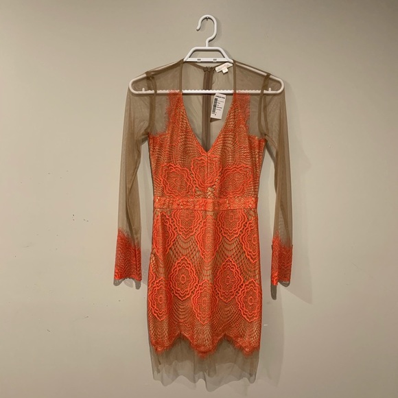 🆕 Luxxel Orange and Tan Mesh and Lace Dress - Women’s Size Small - Picture 2 of 6